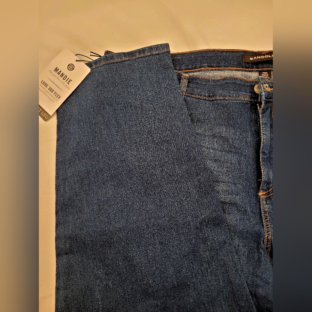 Bandolino Women's  Mandie Jeans - Picture 3 of 8